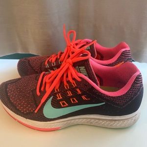 Nike Women's Sneakers - Zoom Structure 18